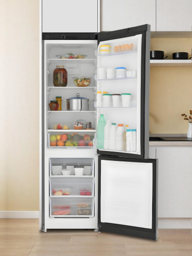 Холодильник Indesit ITS 4200 NG
