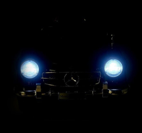 Электромобиль MERCEDES-BENZ 300SL, с радиоуправлением, свет и звук, цвет черный