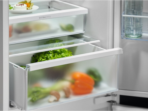 Холодильник встраиваемый Electrolux ENT6MD19S3  