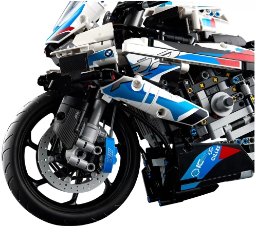 Конструктор LEGO Technic 42130 BMW M 1000 RR, 1920 дет.