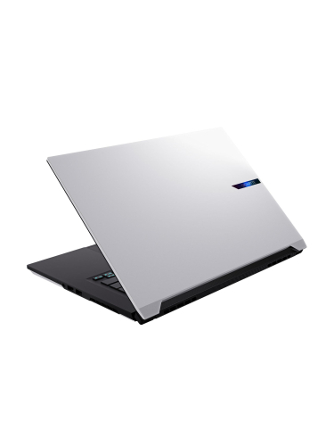 Ноутбук Gigabyte AERO X16 4WH, 16" (2560x1600) IPS 165 Гц/AMD Ryzen AI 9 465/16 ГБ DDR5/1024 ГБ SSD/NVIDIA GeForce RTX 5070 для ноутбуков (8 Гб)/Без системы, Белый (4WHN3KZC94DD)