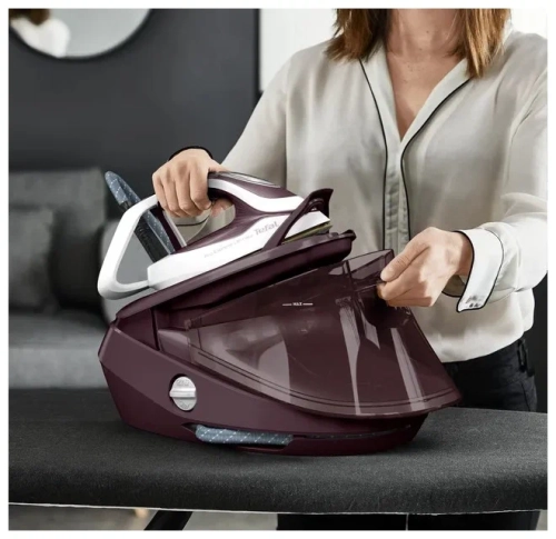 Парогенератор Tefal GV9820E0 черный/медный