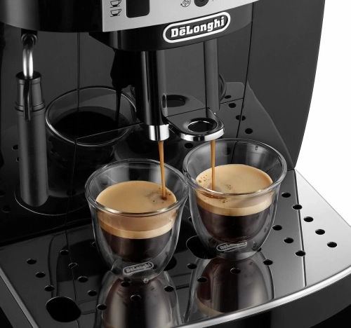 Кофемашина De'Longhi Magnifica S ECAM 22.115, черный Кофемашина De'Longhi Magnifica S ECAM 22.115, черный