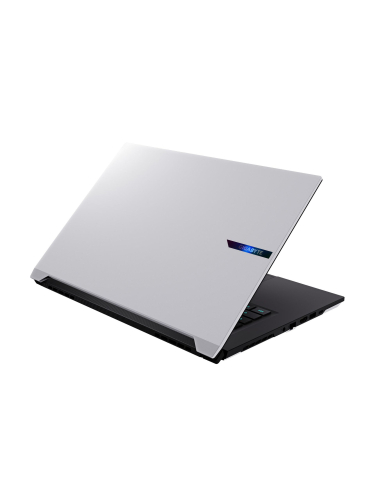 Ноутбук Gigabyte AERO X16 4WH, 16" (2560x1600) IPS 165 Гц/AMD Ryzen AI 9 465/16 ГБ DDR5/1024 ГБ SSD/NVIDIA GeForce RTX 5070 для ноутбуков (8 Гб)/Без системы, Белый (4WHN3KZC94DD)