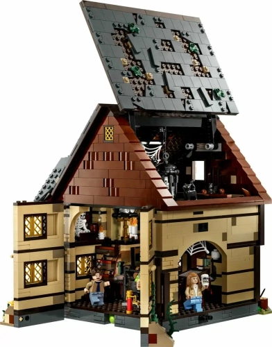 Lego Ideas 21341 Disney Hocus Pocus: The Sanderson Sisters' Cottage