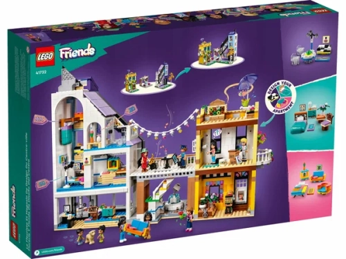 Конструктор LEGO Friends Магазины цветов и дизайна в центре 41732