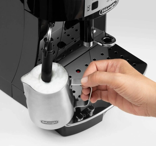 Кофемашина De'Longhi Magnifica S ECAM 22.115, черный Кофемашина De'Longhi Magnifica S ECAM 22.115, черный